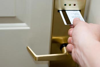 Falls Church Locksmith Service Falls Church, VA 703-640-3549