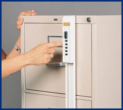 Advantage Locksmith Store Seattle, WA 206-886-3868